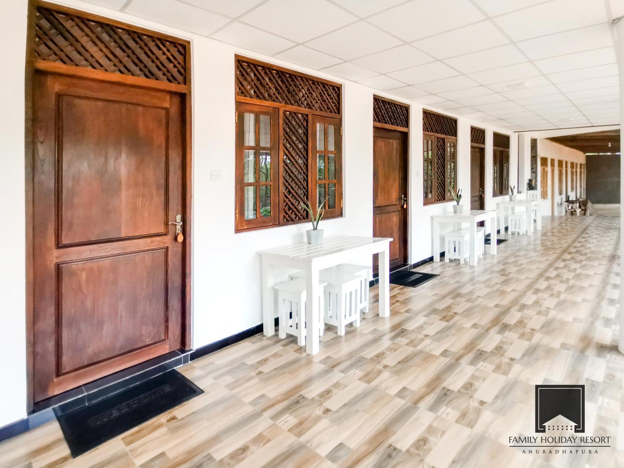Family Holiday Resort Anuradhapura Exterior foto